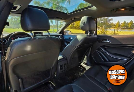 Autos - Mercedes Benz GLA 200 URBAN 2018 Nafta 158000Km - En Venta