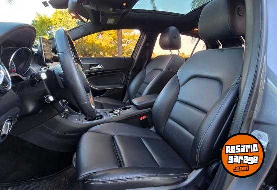 Autos - Mercedes Benz GLA 200 URBAN 2018 Nafta 158000Km - En Venta