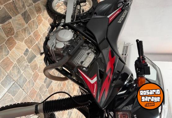 Motos - Honda Tornado xr 250 2020 Nafta 15000Km - En Venta