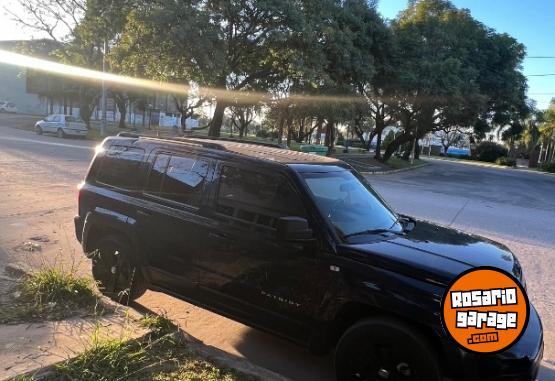 Camionetas - Jeep Patriot Sport 2013 Nafta 180000Km - En Venta