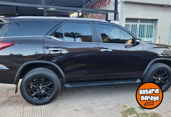 Camionetas - Toyota SW4 2.8  SRX 2016 Diesel  - En Venta
