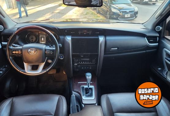 Camionetas - Toyota SW4 2.8  SRX 2016 Diesel  - En Venta