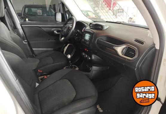 Camionetas - Jeep RENEGADE 2017 Nafta 93500Km - En Venta