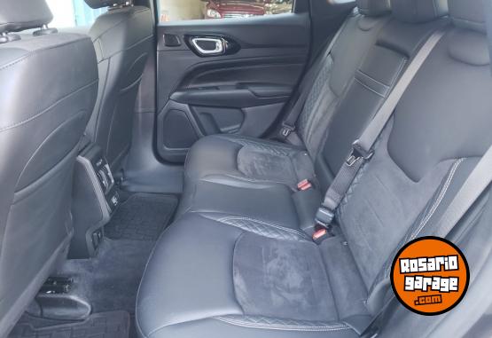 Camionetas - Jeep COMPASS 2.0T BLACKHAWK AT 2025 Nafta 11000Km - En Venta