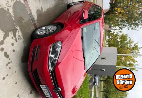 Autos - Volkswagen Golf 2016 Nafta 121000Km - En Venta