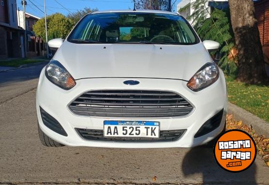 Autos - Ford Fiesta Kinetic 2016 Nafta 77000Km - En Venta