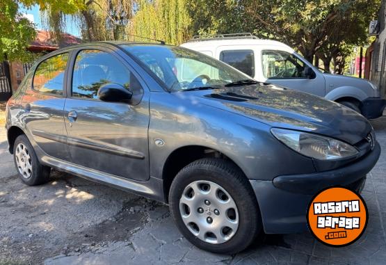 Autos - Peugeot 206 2008 Nafta 170000Km - En Venta
