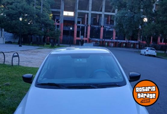 Utilitarios - Volkswagen Saveiro cabina extendida 2012 Nafta 150000Km - En Venta