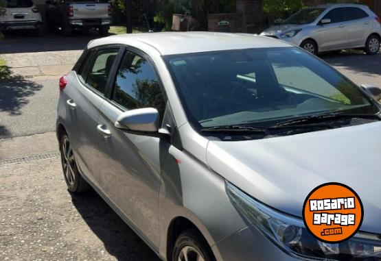 Autos - Toyota Yaris Xls Pack 2021 Nafta 98000Km - En Venta