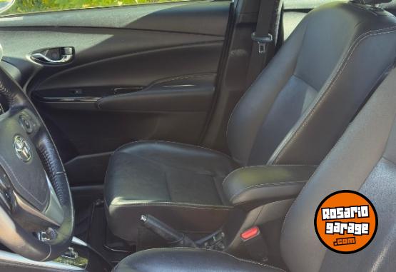 Autos - Toyota Yaris Xls Pack 2021 Nafta 98000Km - En Venta