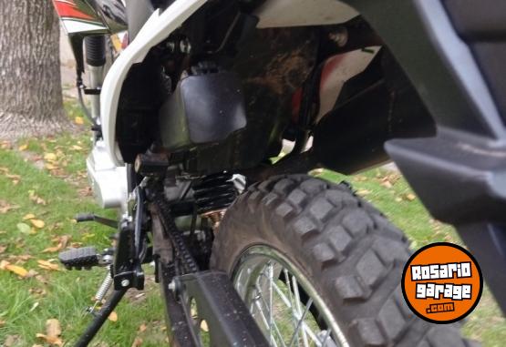 Motos - Corven Triax 150 2024 Nafta 600Km - En Venta