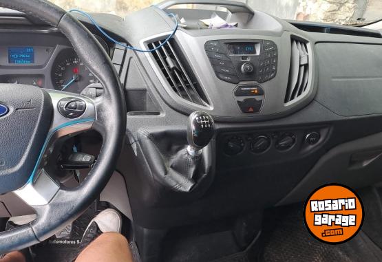 Utilitarios - Ford Transi 2020 Diesel 150000Km - En Venta