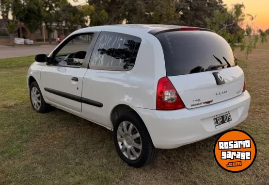 Autos - Renault Clio campus 2012 Nafta 150000Km - En Venta