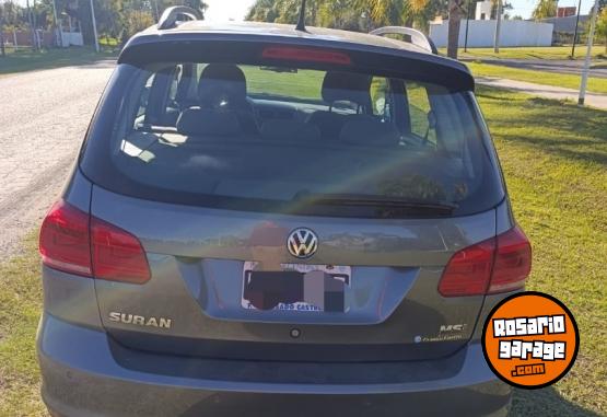 Autos - Volkswagen Suran Highline 2015 Nafta 105000Km - En Venta