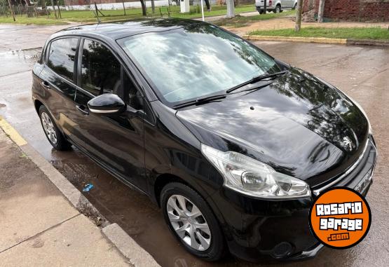 Autos - Peugeot 208 Active 1.5 2015 Nafta 108000Km - En Venta