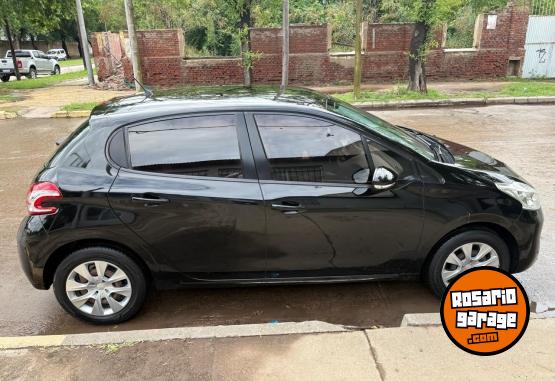 Autos - Peugeot 208 Active 1.5 2015 Nafta 108000Km - En Venta