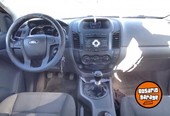Camionetas - Ford Ranger xls 2018 Diesel 178000Km - En Venta