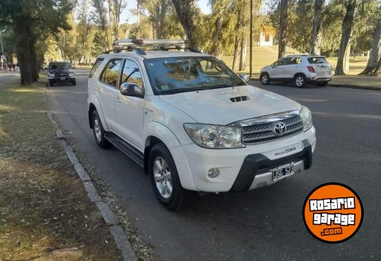 Camionetas - Toyota SW4 2011 Diesel 300000Km - En Venta