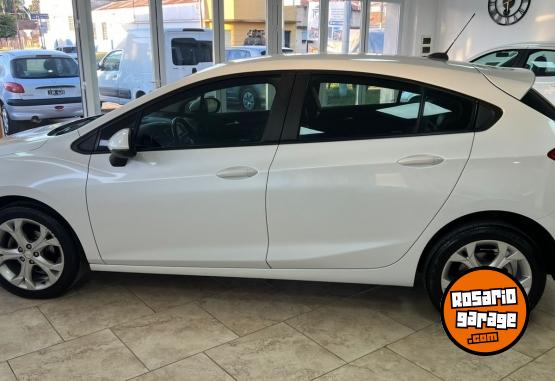 Autos - Chevrolet CRUZE LT 2018 Nafta 95256Km - En Venta