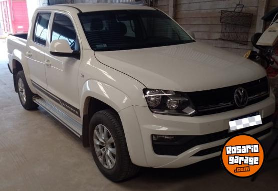 Camionetas - Volkswagen Amarok Confortline 2017 Diesel 140000Km - En Venta