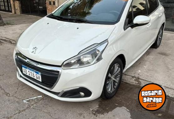Autos - Peugeot 208 1.6 ALLURE NAV 2017 Nafta  - En Venta