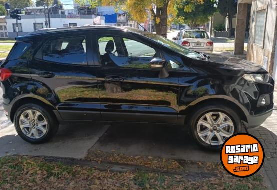 Autos - Ford EcoSport Titanium 2017 Nafta 100000Km - En Venta