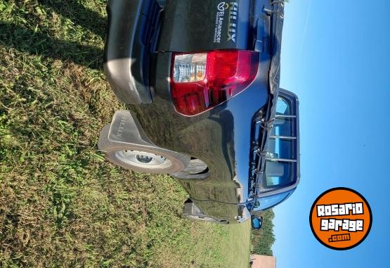 Camionetas - Toyota Hilux cabina simple 2019 Diesel 153000Km - En Venta