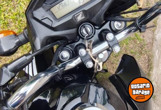 Motos - Honda New titan 2019 Nafta 12700Km - En Venta