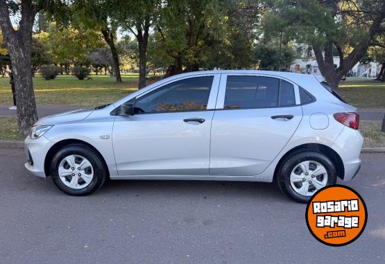 Autos - Chevrolet Onix 2020 Nafta 69400Km - En Venta
