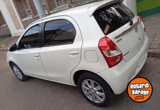 Autos - Toyota Etios xls 2016 Nafta 120000Km - En Venta