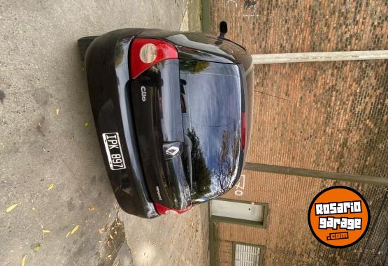 Autos - Renault Clio II Pack Plus 2010 Nafta 222600Km - En Venta