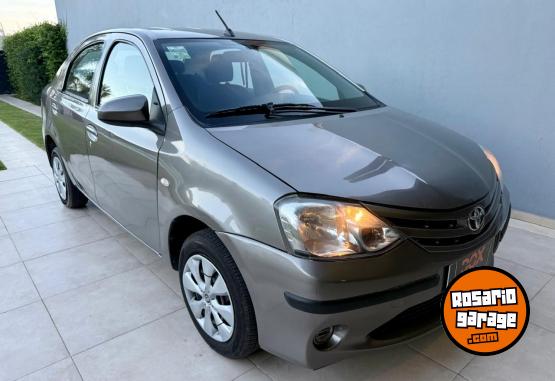 Autos - Toyota Etios 2016 Nafta  - En Venta