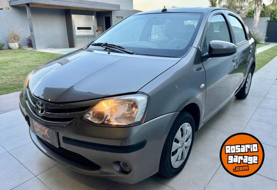 Autos - Toyota Etios 2016 Nafta  - En Venta