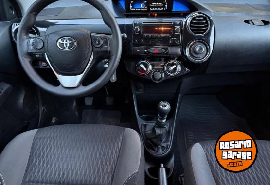 Autos - Toyota Etios 2016 Nafta  - En Venta