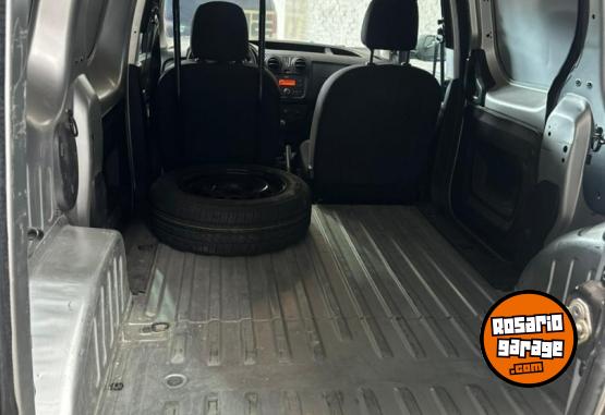 Utilitarios - Renault Kangoo Express Confort 2019 Diesel 90000Km - En Venta