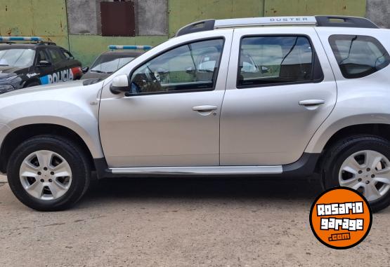 Autos - Renault Duster 2017 GNC 154000Km - En Venta