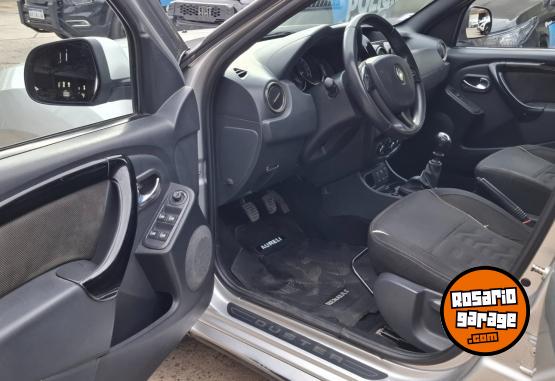 Autos - Renault Duster 2017 GNC 154000Km - En Venta