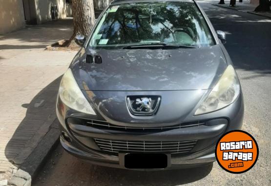 Autos - Peugeot 207 - Feline 2010 Nafta 140000Km - En Venta