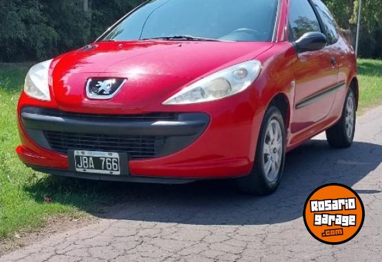 Autos - Peugeot 207 2010 Nafta 150000Km - En Venta