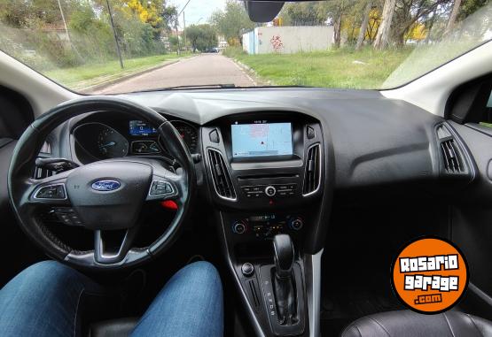 Autos - Ford Focus se plus AT 2016 Nafta 100000Km - En Venta