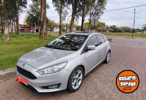 Autos - Ford Focus se plus AT 2016 Nafta 100000Km - En Venta