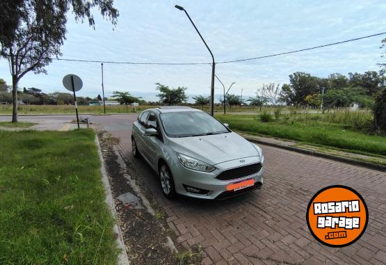 Autos - Ford Focus se plus AT 2016 Nafta 100000Km - En Venta