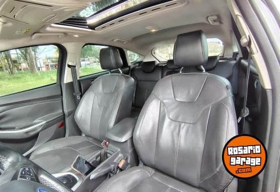 Autos - Ford Focus se plus AT 2016 Nafta 100000Km - En Venta