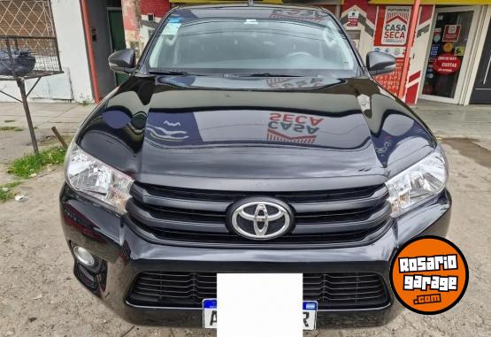 Autos - Toyota Hilux 2023 Diesel 100000Km - En Venta