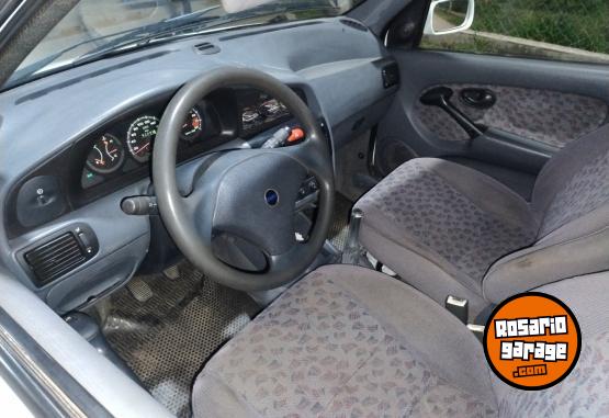Autos - Fiat PALIO HL STILE 1999 Nafta 185000Km - En Venta