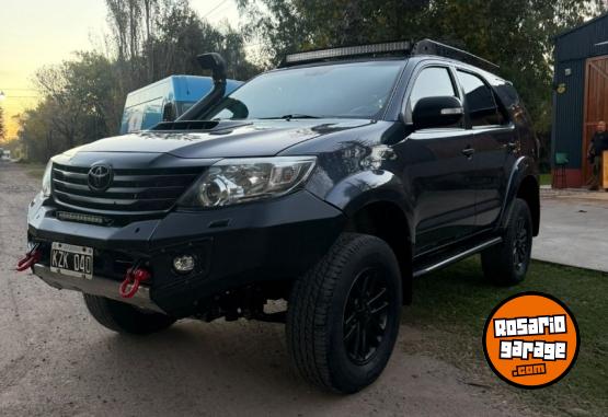 Camionetas - Toyota Hilux sw4 2012 Diesel 178000Km - En Venta