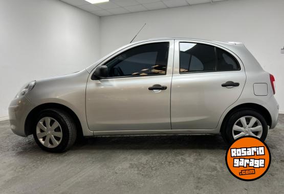 Autos - Nissan MARCH ACTIVE PURE DRIVE 5 2016 Nafta 82913Km - En Venta