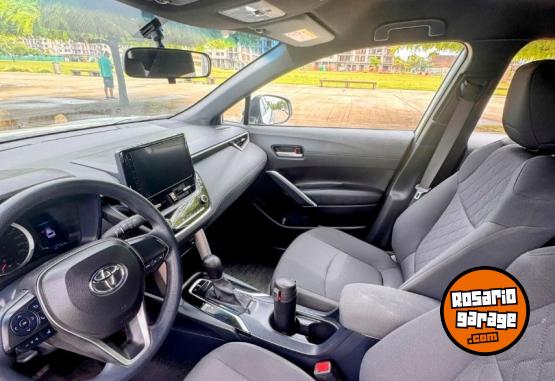 Autos - Toyota COROLLA CROSS XLI 2.0 CVT 2022 Nafta  - En Venta