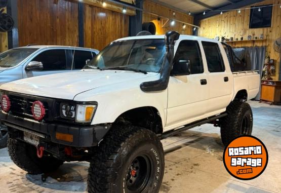 Camionetas - Toyota Hilux 4x4 1993 Diesel 511000Km - En Venta