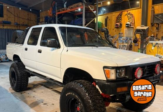 Camionetas - Toyota Hilux 4x4 1993 Diesel 511000Km - En Venta